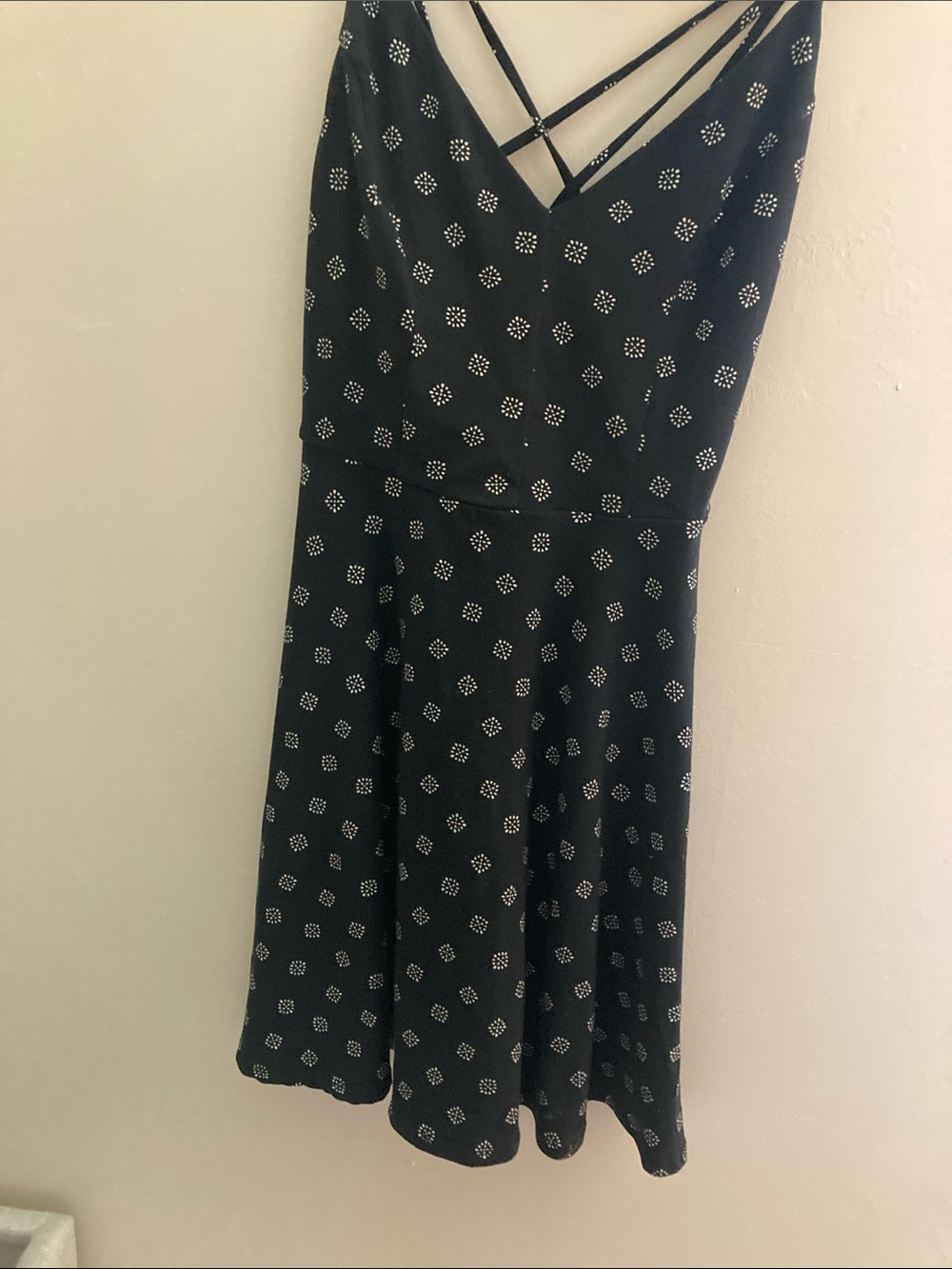 nine britton Black Printed V-Neck Mini Dress with Strappy Back